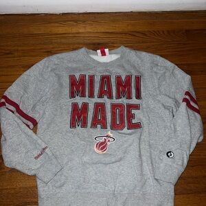 Miami Heat Crewneck Sweater Mitchell & Ness